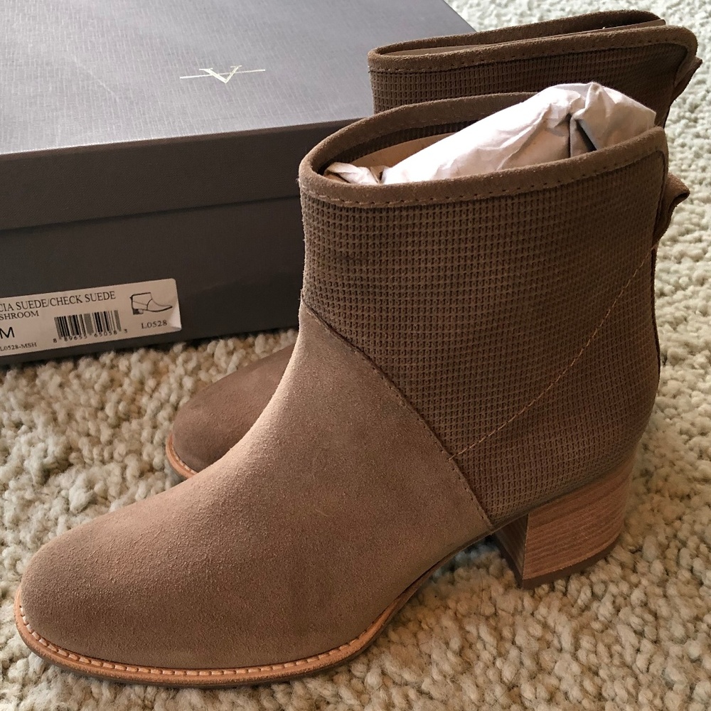 Aquatalia Tricia Suede/Check Boots - Mushroom
